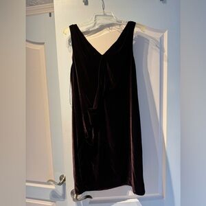 VINCE DRESS SIZE M BORDEAUX COLOR VELVET MATERIAL Brand new